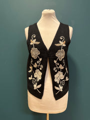 Gilet maglia nero ricami