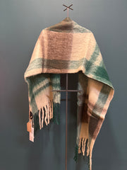 Sciarpa de Siena  recycled wool multicolor hand stitched patch LET’S GET COZY