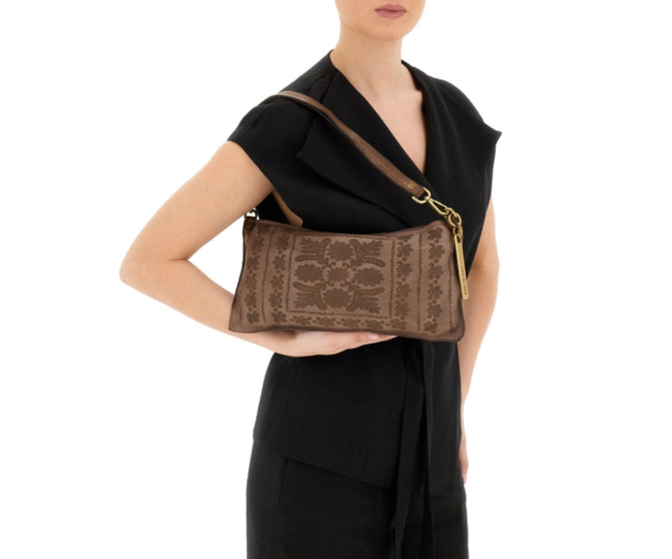 Pochette laserata taupe