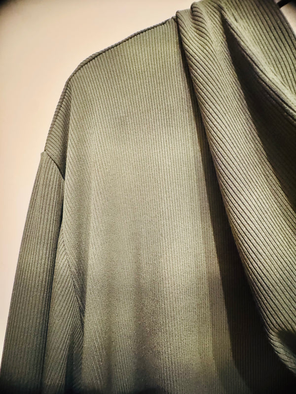 Abito con cappuccio verde militare