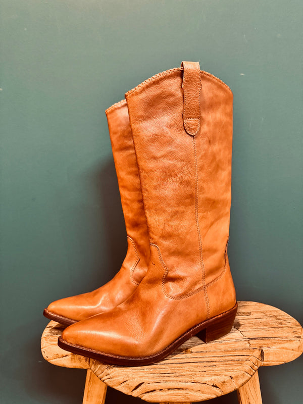 Texano medio cognac