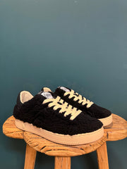 Sneaker black fur Elena Iachi