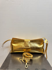 Pochette pelle dorata