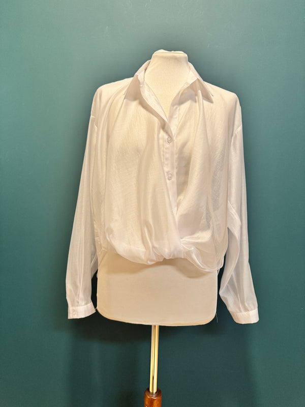 Camicia bianca nodo