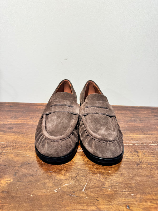Mocassino scamosciato testa moro