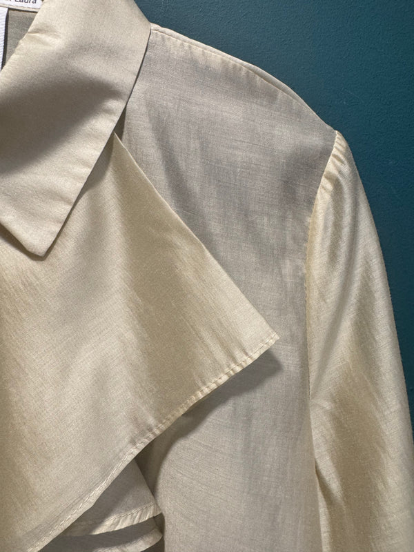 Camicia con volant sand