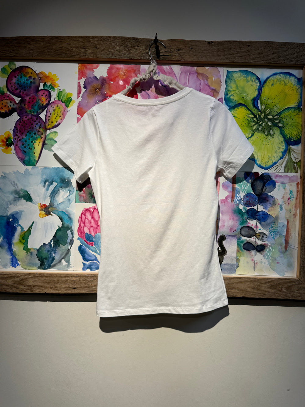 T-shirt scollo a V bianca