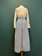 Gonna a righe bianca blu con cintura